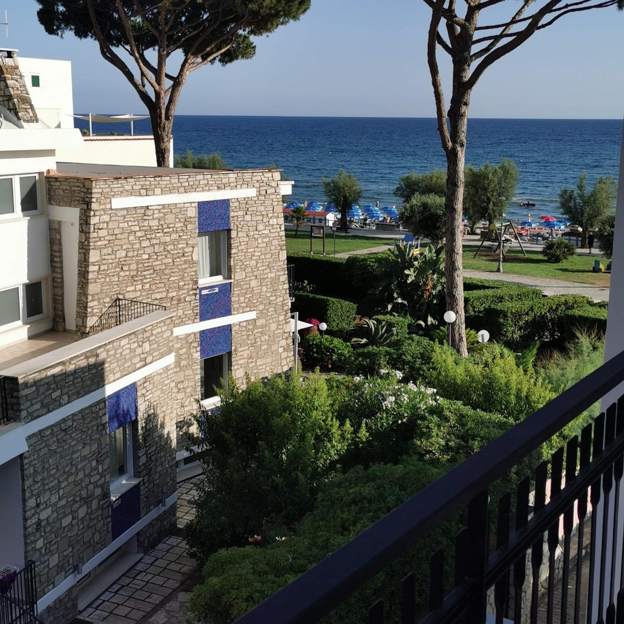 Bed and Breakfast Il Volo Сперлонга Экстерьер фото